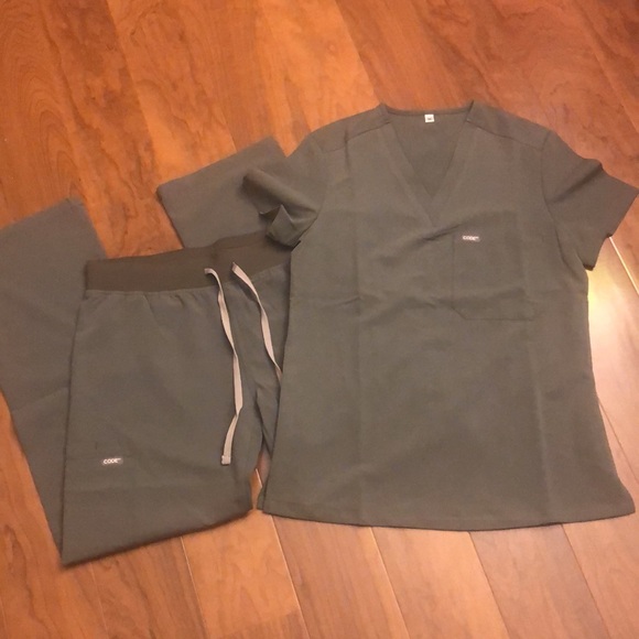 NWT- Cod NXT - Olive Scrub Set - Picture 2 of 6